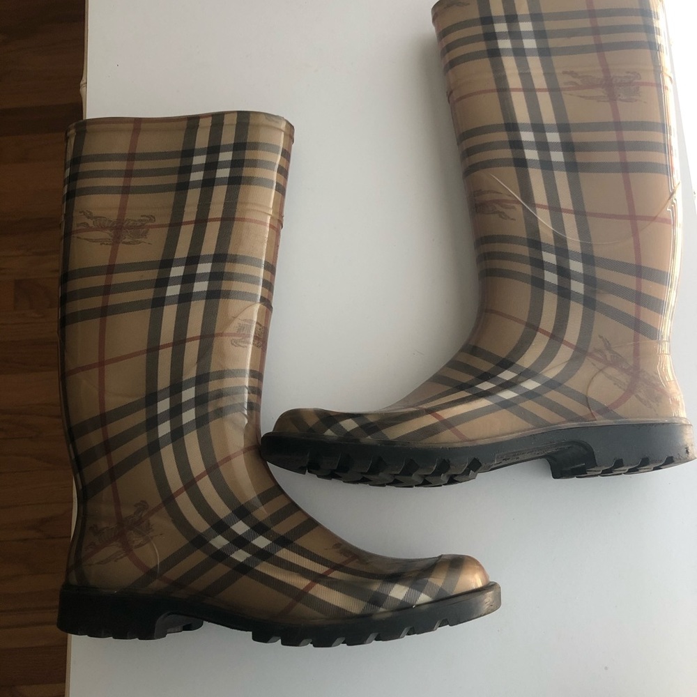 Burberry women’s rain boots